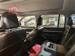 جیپ گراند شیرۆکی